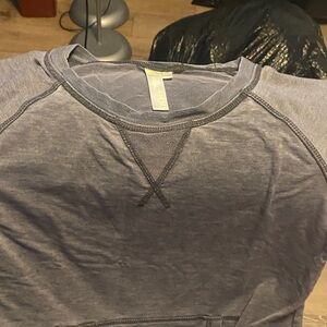 GreenTea Men's Heathered Gray Crewneck Sweater